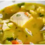 Low Carb Gemüsecurry mit Lachs