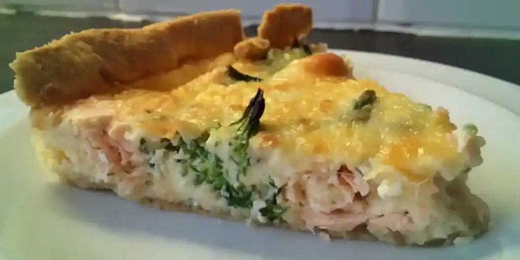 Low Carb Brokkoli Lachs Quiche ohne Boden Logi