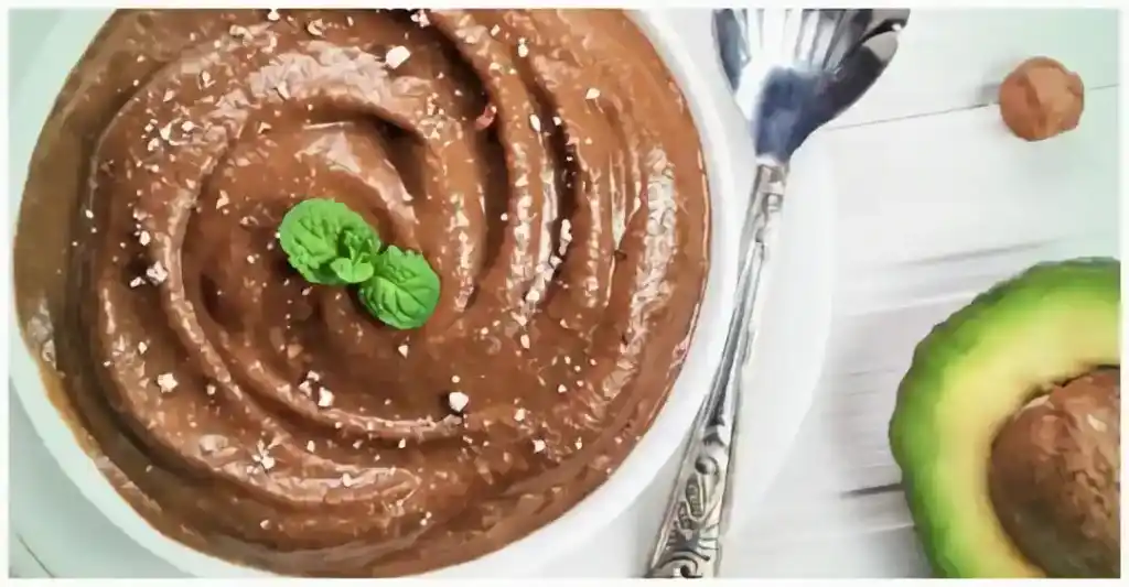 Low carb avocado Creme für Frühstück