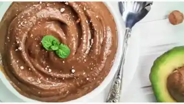 Low carb avocado Creme für Frühstück