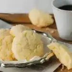Luftige Kokos-Kekse