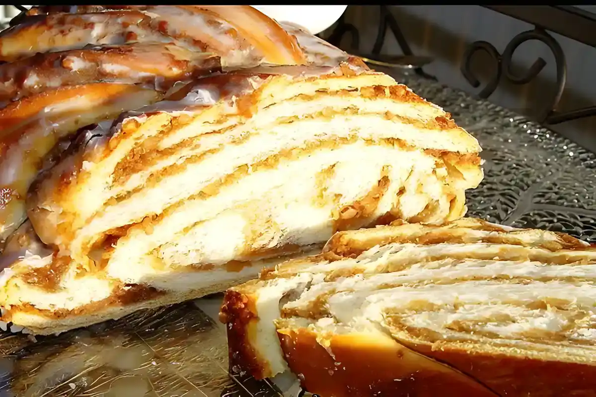 Nusszopf – Rezept von einem Bäckermeister Nusszopf – Rezept von einem Bäckermeister