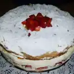 SCHNEEMOUSE ERDBEER TORTE