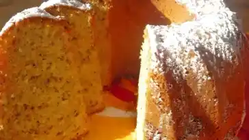 Saftiger Nuss – Joghurt – Gugelhupf