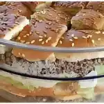 Big Mac als Schichtsalat