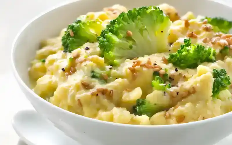 Brokkoli-Omelette mit Käse