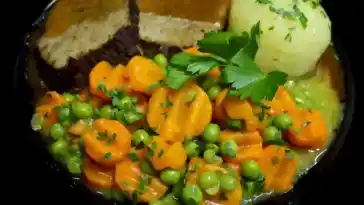 Cremiges Erbsen-Möhren-Gemüse