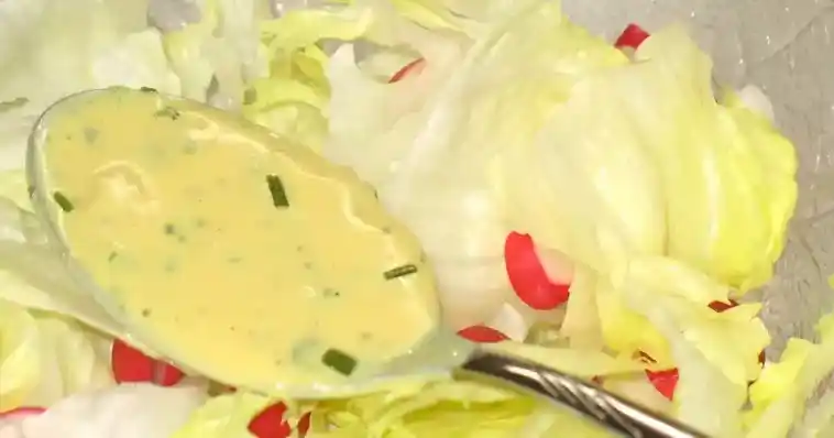 Einfache Salatsauce