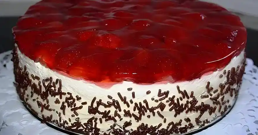 Erdbeerkuchen mit Schmand-Vanillecreme