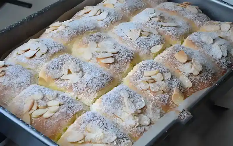 Fluffige Buchteln mit Quarkfüllung