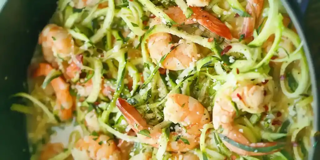 Garnelen Mit Shirataki Und Zucchini-Nudeln