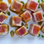 Glasierte Thunfischwürfel