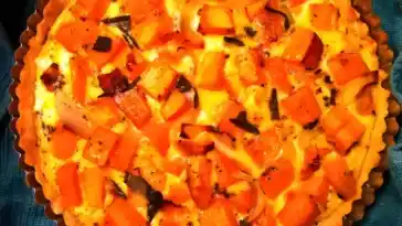 Käse-Tarte mit Kürbis-Mürbteig
