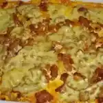 Kartoffelauflauf mit Hackfleisch, Mais und Pilzen