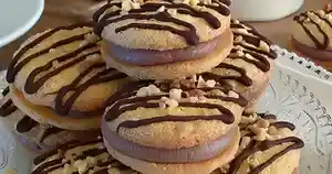 Kekse gefüllt mit Nutella und Creme