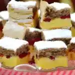 Kirschkuchen mit Nüssen