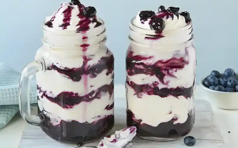 Leckere heidelbeer-Mascarpone Dessert