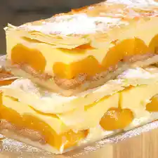 Leckerer Puddingkuchen mit Blätterteig