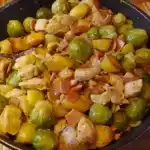 Leichte Bauernpfanne mit Hähnchenbrust