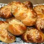 Mini-Hefezöpfe backen