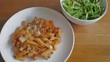 Nudelauflauf Bolognese