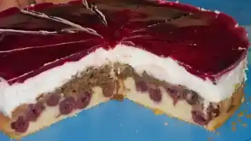 Nutellakuchen mit Quark und Kirschen
