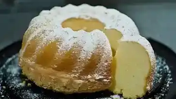 Omas Eierlikörkuchen
