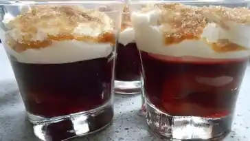Pflaumen Dessert