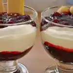 Rote Grütze Dessert