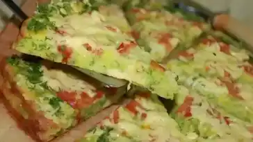Schnelle Zucchinipizza