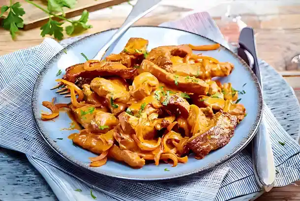 Schnitzelstreifen in Senfsahnesoße