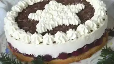 Weihnachtliche Kirsch Mascarpone Torte