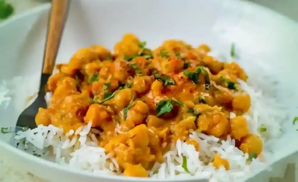 gemüse-curry mit kichererbsen