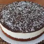 BANANEN-AMARETTO-TORTE MIT QUARK-CREME
