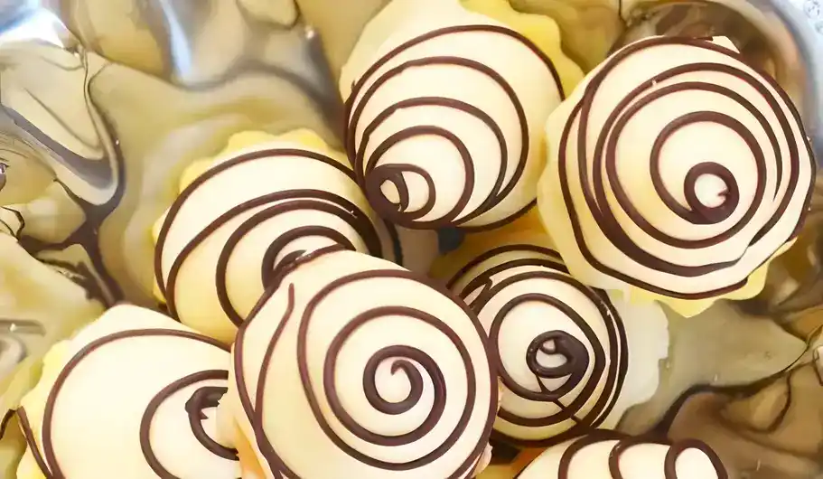 Die dürfen an Weihnachten nicht fehlen! Weiße Schokolade-Spitzen