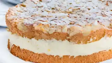 Ein ♥ für Klassiker Bienenstich