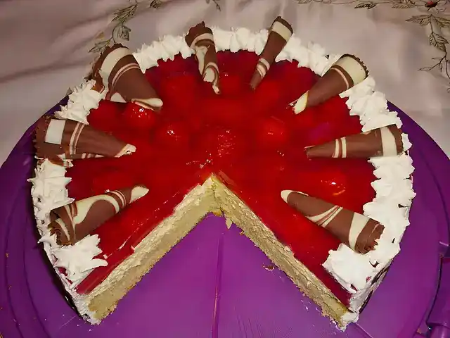 Erdbeerkuchen mit Schmand – Vanillecreme
