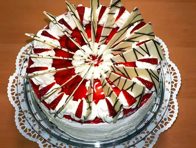 Festliche Erdbeertorte
