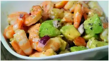 Garnelen-Avocadosalat zum Abnehmen