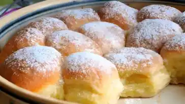 Hefeteigbuchteln mit Quarkfüllung