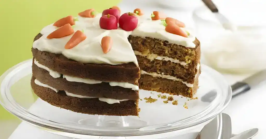 Herrlicher Schoko-Eierlikör-Kuchen mit Sahne