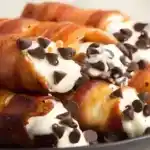 Knuspriger Speck Cannolis