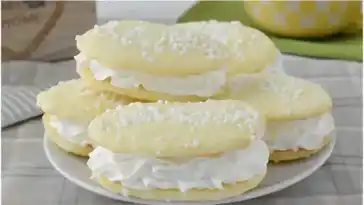 PLAeTZCHEN mit Milchcremefuellung W2xEX 2x