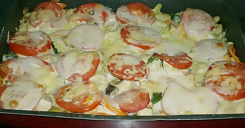 Putenbrust, mit Gemüse überbacken