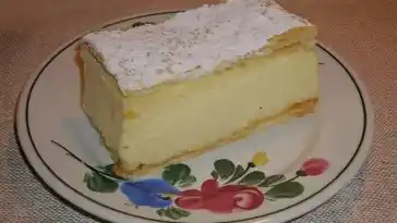 Quark-Cremeschnitten