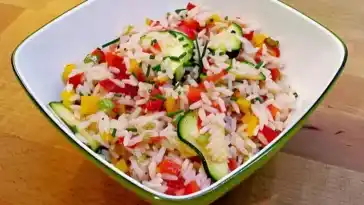 Reissalat ohne Fleisch und Wurst – kalorienarm – zum mitnehmen ins Buero W2xEX 2x
