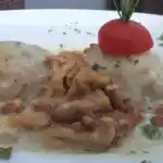 Vegane Semmelknoedel mit Pfifferling Rahm Sauce waifu2x 2x jpg