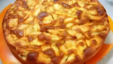 Weicher Apfel-Birnen-Kuchen