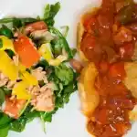 gebackener Mozzarella mit Tomatensoße