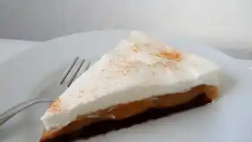Apfelmus-Sahne-Torte: Eine köstliche, zuckerfreie Versuchung